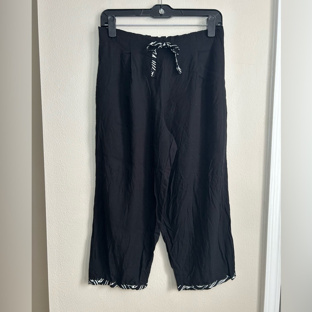 NWT Nomadic Traders Black White Accent Wide Leg Crop Capri Rayon Pants Size S
